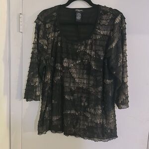 Notations Women's Black Ruffled 3/4 length Sleeve Dress Shirt. Size 2X